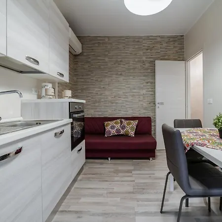 Naxos Comfy Apt - 250 M Far From The Beach * Giardini-Naxos